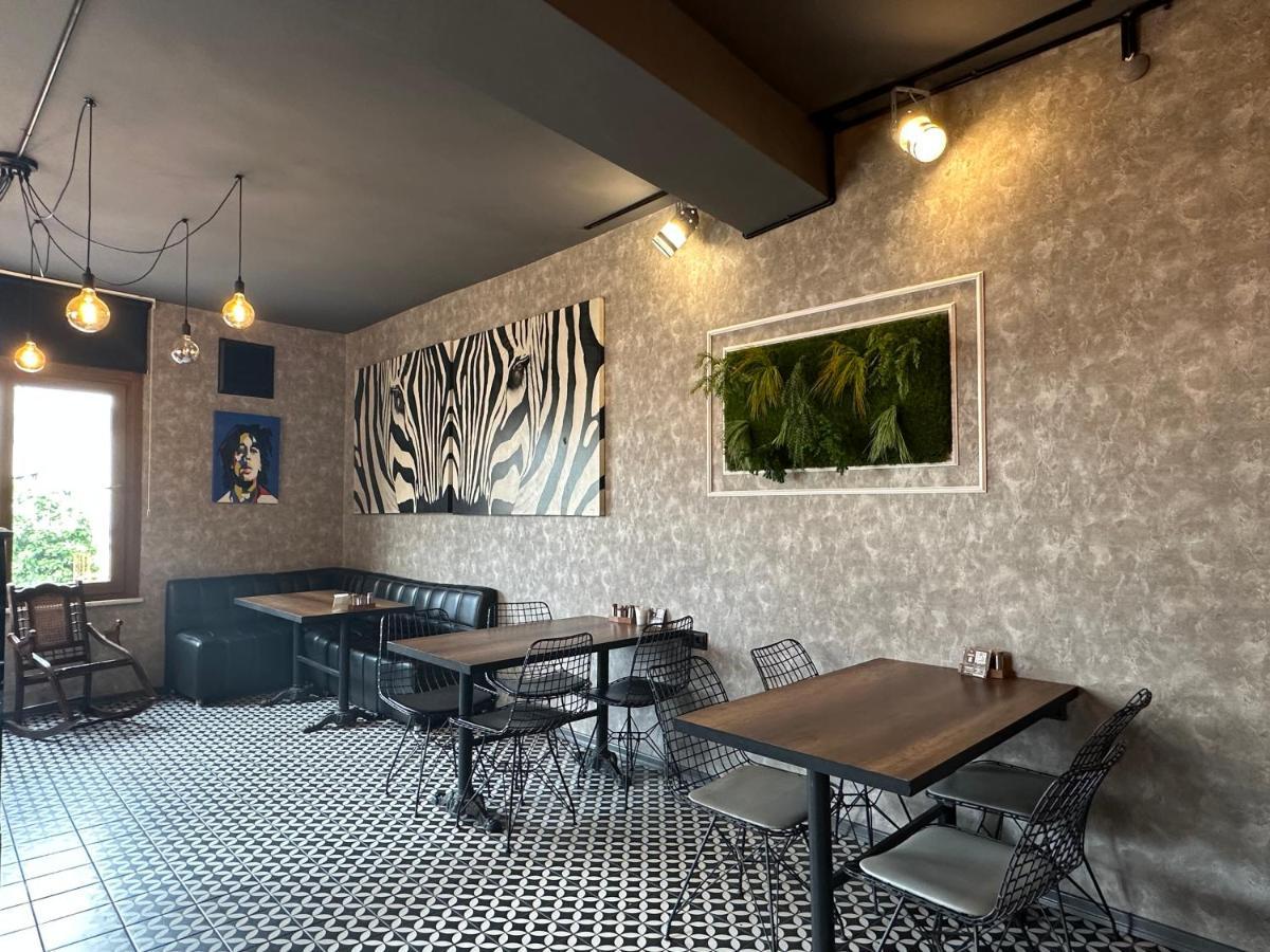 Black Art Otel Istanbul Bagian luar foto