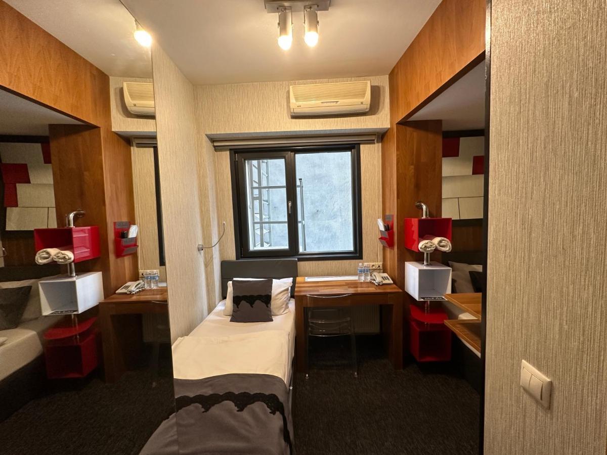 Black Art Otel Istanbul Bagian luar foto