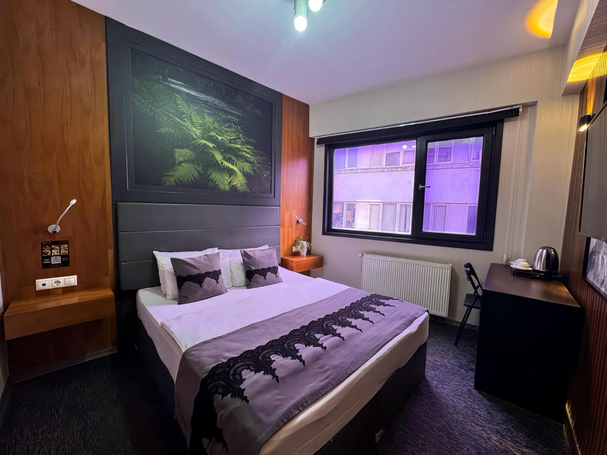 Black Art Otel Istanbul Bagian luar foto